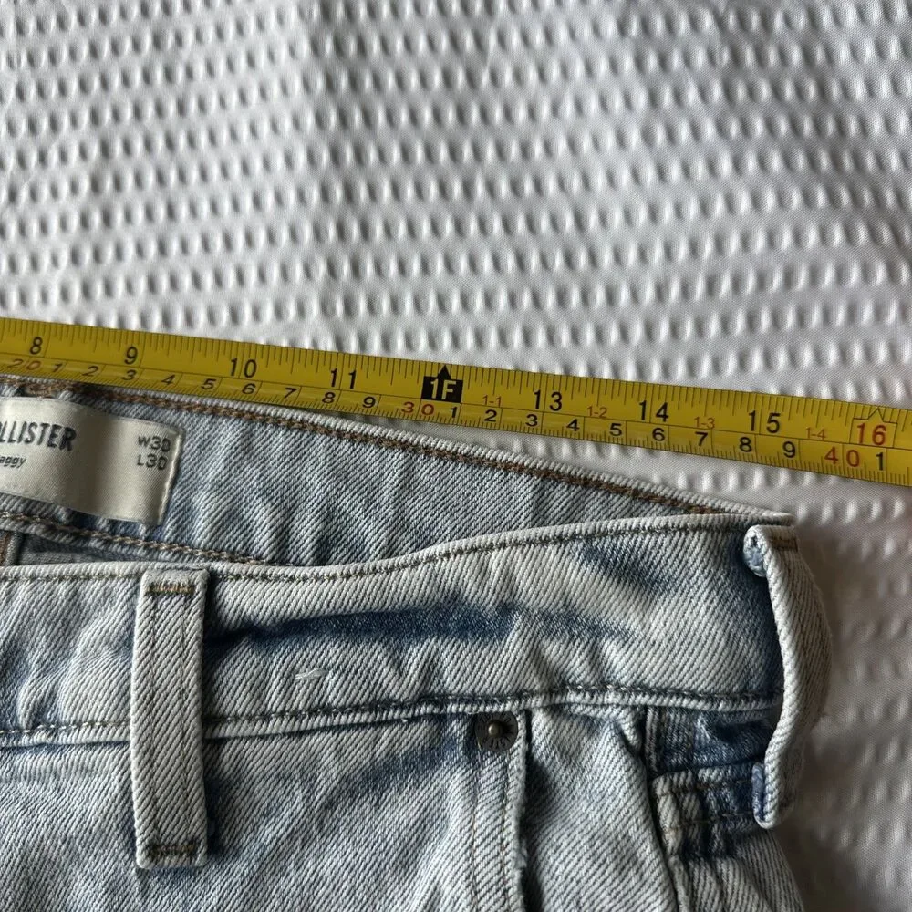 Hollister Men's Light Wash Baggy Cargo Jean Size 30x30